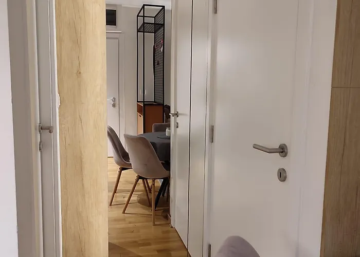 Apartment Petica Divcigora *